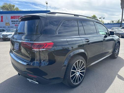 2022 Mercedes-Benz GLS 450 4MATIC