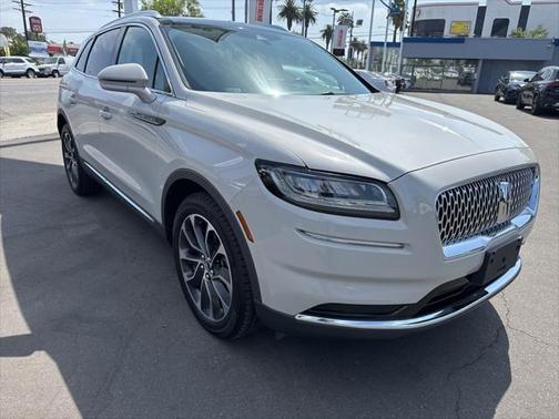 2021 Lincoln Nautilus Reserve