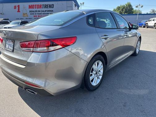 Titanium Gray 2016 Kia Optima LX