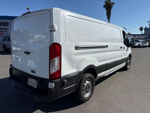 Oxford White 2016 Ford Transit-250 Base