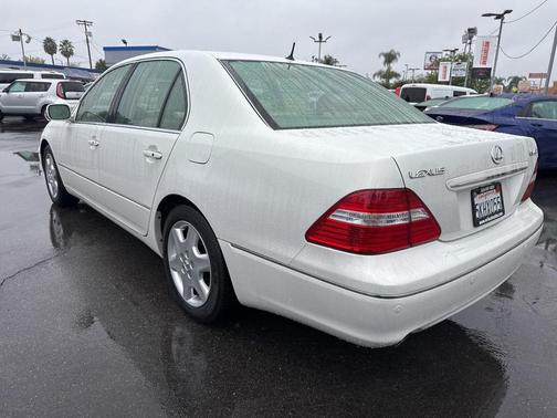 2005 Lexus LS 430 Base