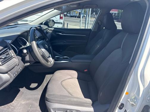 White 2022 Toyota Camry LE