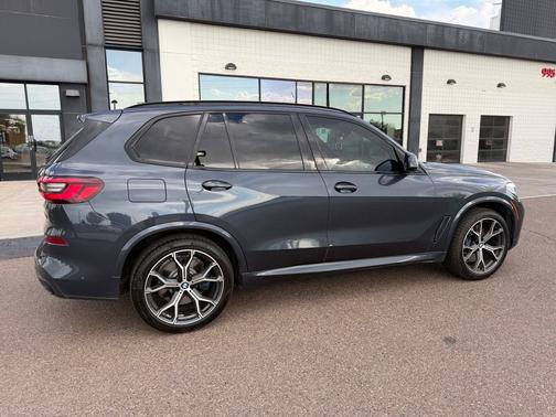 Gray Metallic 2022 BMW X5 M50i