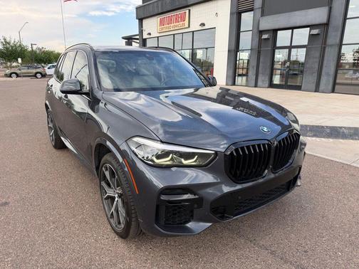 Gray Metallic 2022 BMW X5 M50i