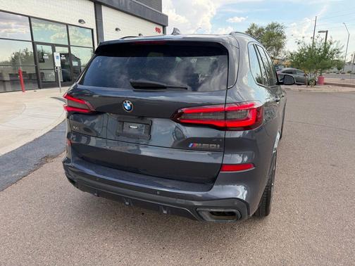 Gray Metallic 2022 BMW X5 M50i
