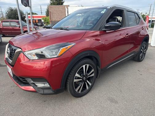 2019 Nissan Kicks SR