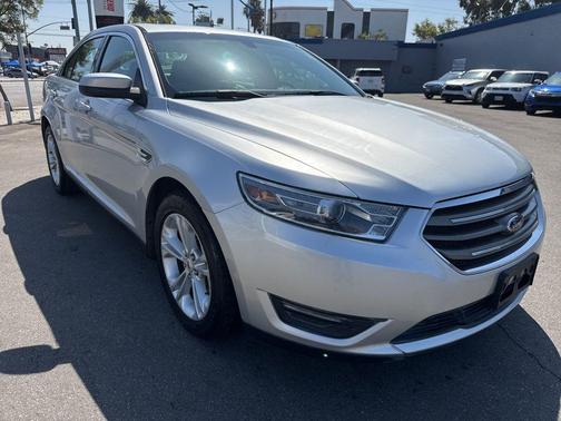 Ingot Silver 2013 Ford Taurus SEL