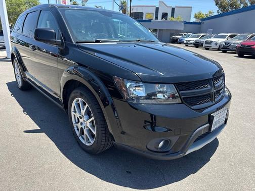 Pitch Black Clearcoat 2018 Dodge Journey GT