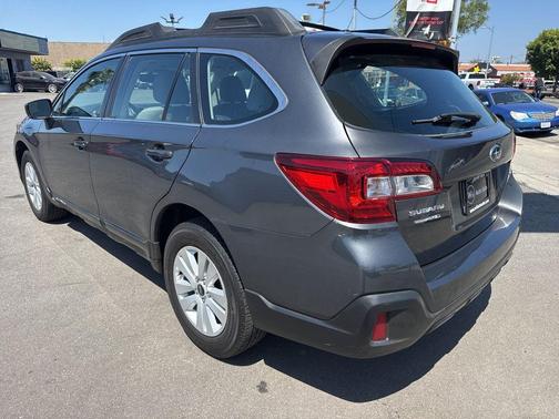 Gray Metallic 2019 Subaru Outback 2.5i