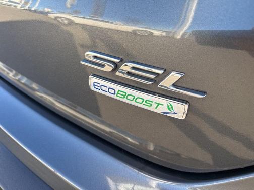 2020 Ford Edge SEL