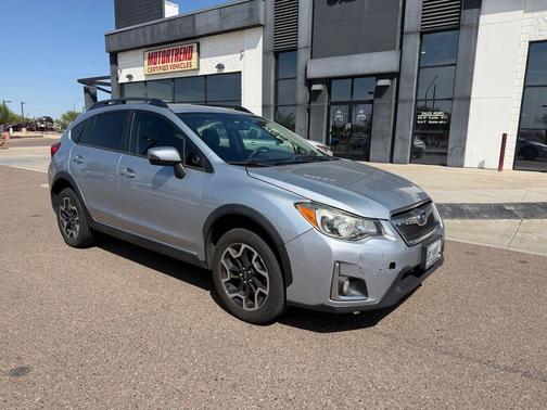 Ice Silver Metallic 2017 Subaru Crosstrek 2.0i Limited