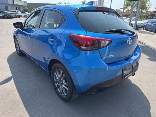 2020 Toyota Yaris Sedan LE