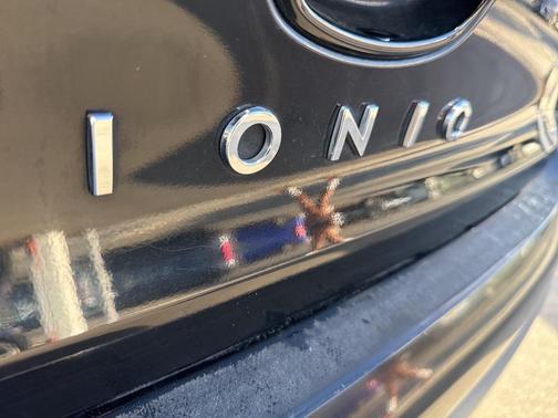2018 Hyundai IONIQ EV Base