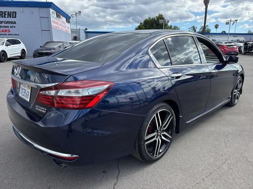 Obsidian Blue Pearl 2017 Honda Accord Sport SE