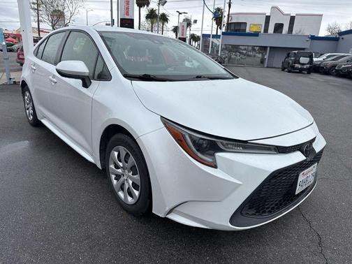 2022 Toyota Corolla LE