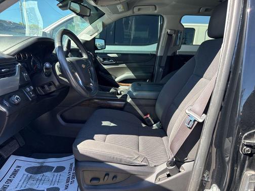 2017 Chevrolet Suburban LS