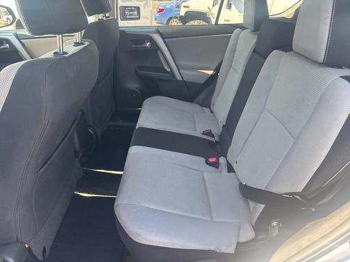 Silver Sky Metallic 2017 Toyota RAV4 XLE