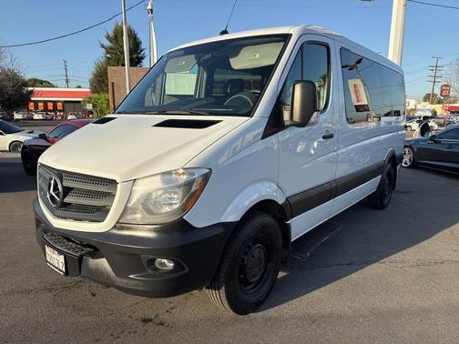 2017 Mercedes-Benz Sprinter 2500 Standard Roof