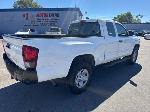 2022 Toyota Tacoma SR