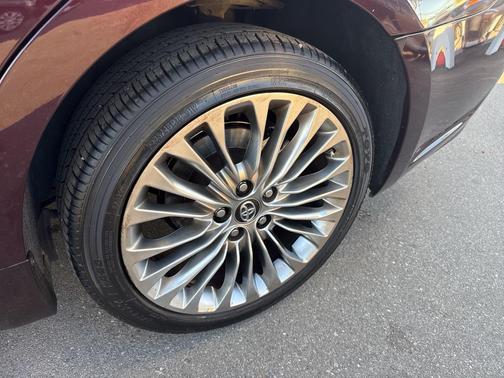 2017 Toyota Avalon Limited