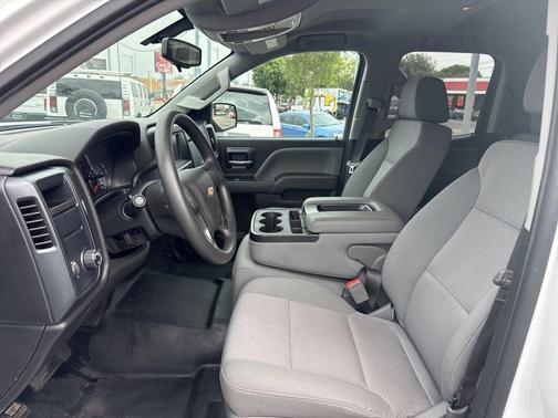 Summit White 2017 Chevrolet Silverado 1500 WT