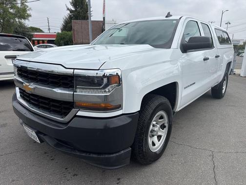 Summit White 2017 Chevrolet Silverado 1500 WT