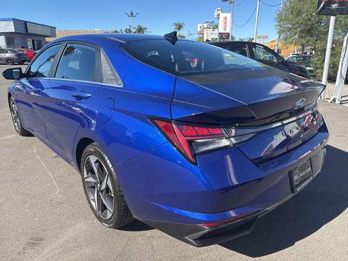 2021 Hyundai ELANTRA HEV Limited