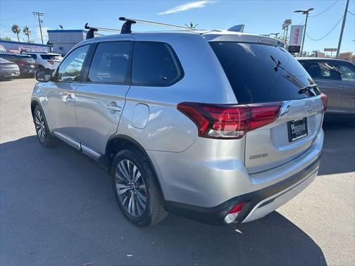 2019 Mitsubishi Outlander ES