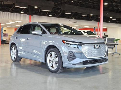 2022 Audi e-tron Premium