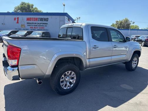 2016 Toyota Tacoma SR5