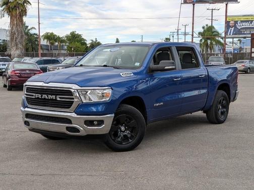 Photo 2 of 14 of 2019 RAM 1500 Big Horn
