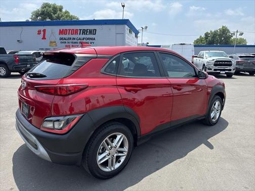 2022 Hyundai KONA SE