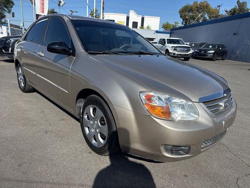 Gold 2007 Kia Spectra EX