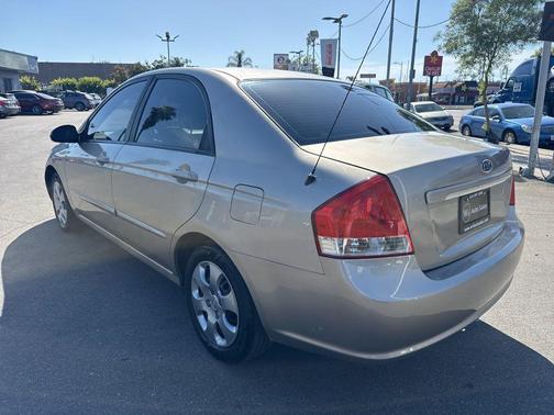 Gold 2007 Kia Spectra EX
