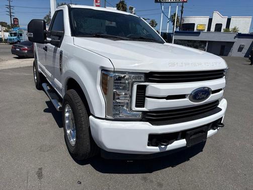 Oxford White 2018 Ford F-250 XL