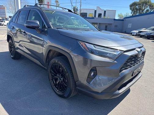 2022 Toyota RAV4 Hybrid XLE Premium