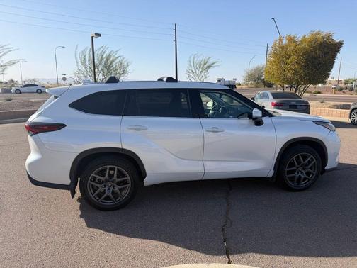 2024 Toyota Highlander Limited