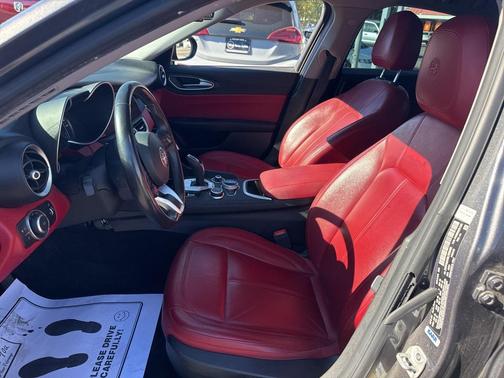 2020 Alfa Romeo Giulia Base