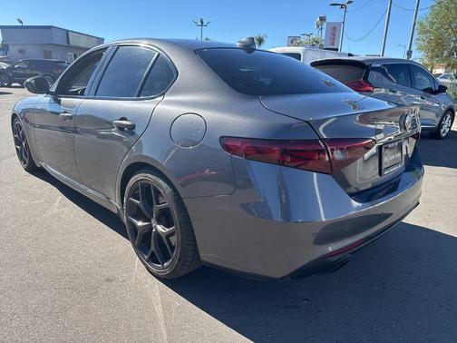 2020 Alfa Romeo Giulia Base