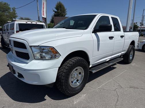 Bright White Clearcoat 2018 RAM 1500 Tradesman