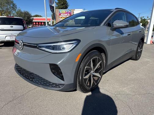 2023 Volkswagen ID.4 Pro