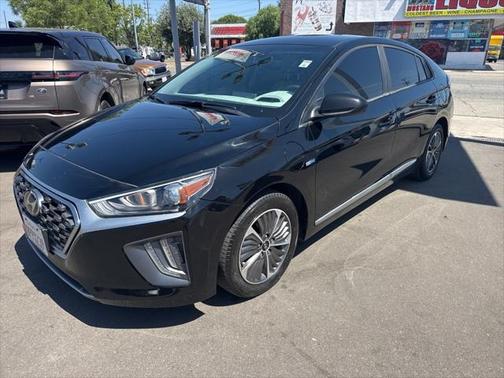 2020 Hyundai IONIQ Plug-In Hybrid SE