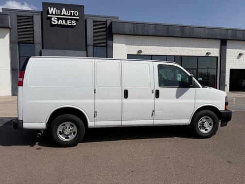 Summit White 2020 Chevrolet Express 2500 Work Van