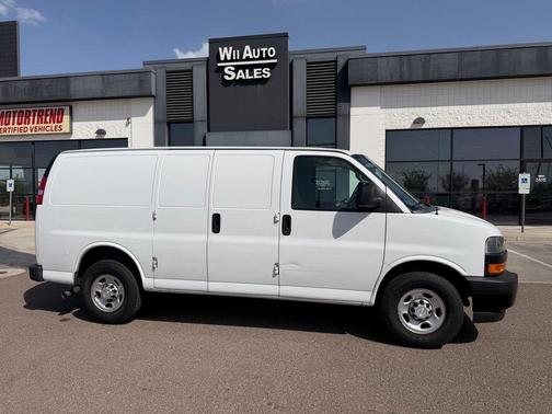 Summit White 2020 Chevrolet Express 2500 Work Van