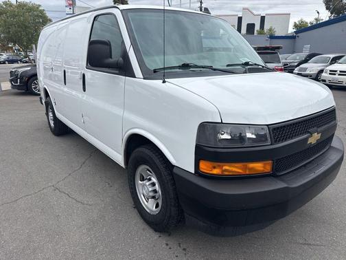 Summit White 2020 Chevrolet Express 2500 Work Van