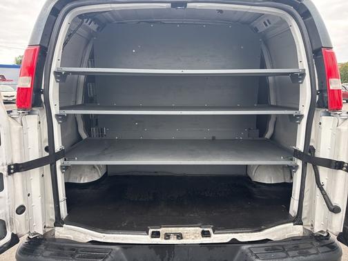 Summit White 2020 Chevrolet Express 2500 Work Van