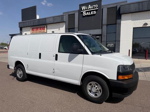 Summit White 2020 Chevrolet Express 2500 Work Van
