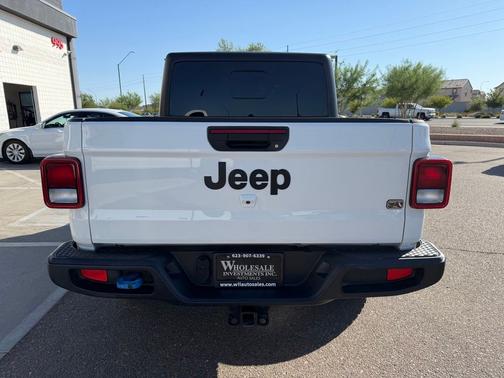 Bright White Clearcoat 2020 Jeep Gladiator Sport