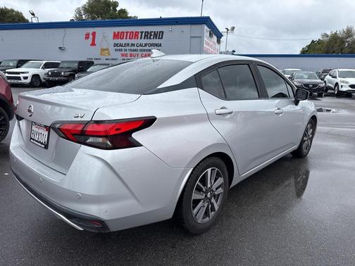 2020 Nissan Versa 1.6 SV