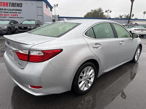 2013 Lexus ES 300h Base